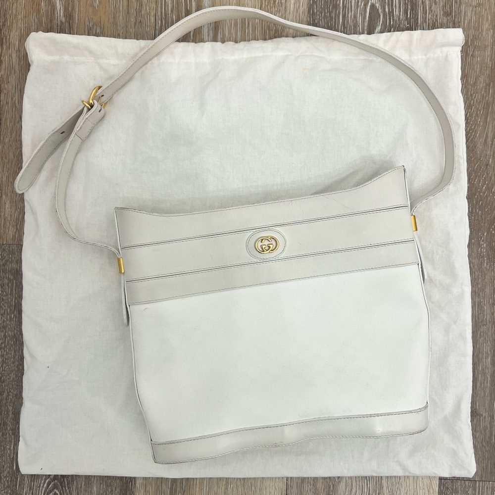 White leather logo gucci shoulder bag purse